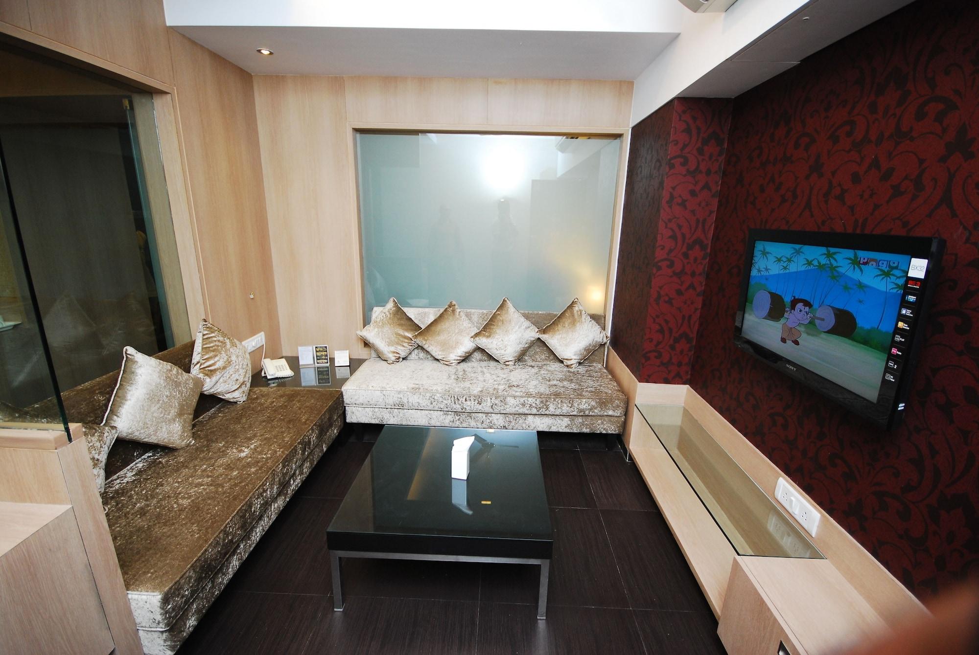 Gcc Hotel And Club Mira-Bhayandar Exterior foto
