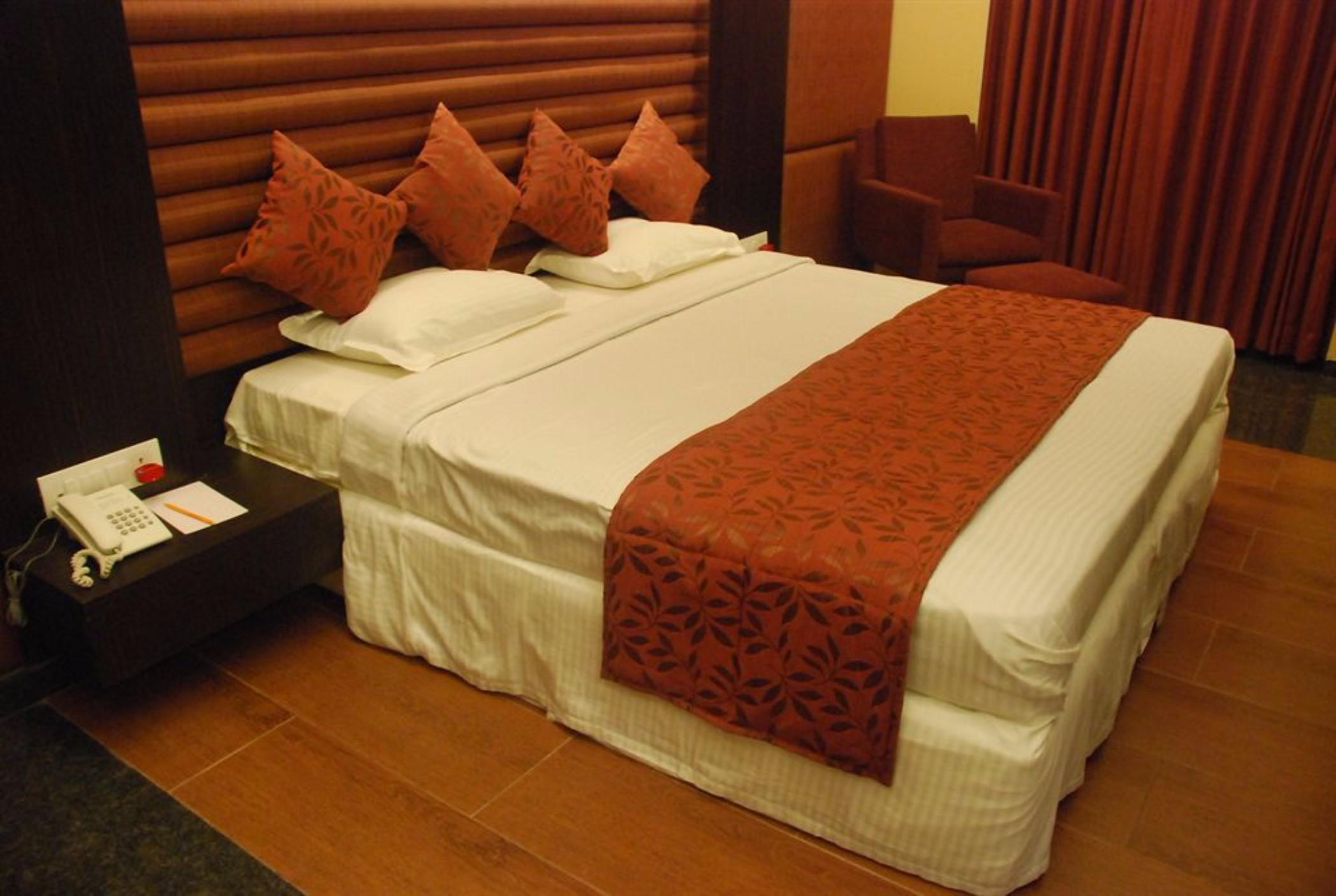 Gcc Hotel And Club Mira-Bhayandar Exterior foto