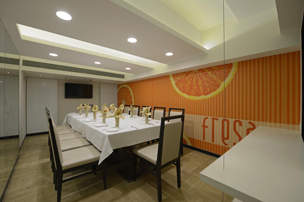 Gcc Hotel And Club Mira-Bhayandar Exterior foto