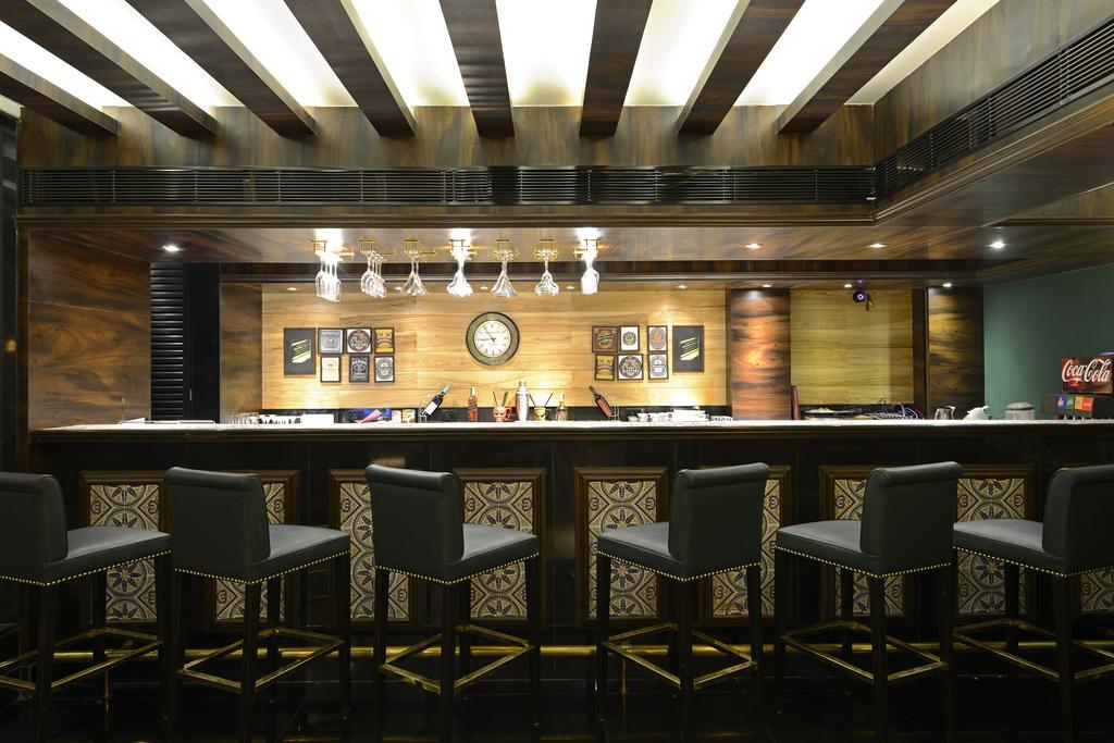 Gcc Hotel And Club Mira-Bhayandar Exterior foto